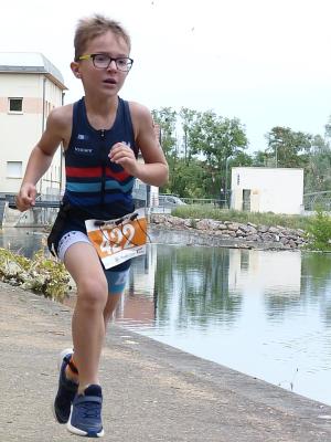 ROUSSELET PERROS MALONE