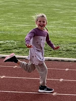 JULIOT CHAILLOU Esmee